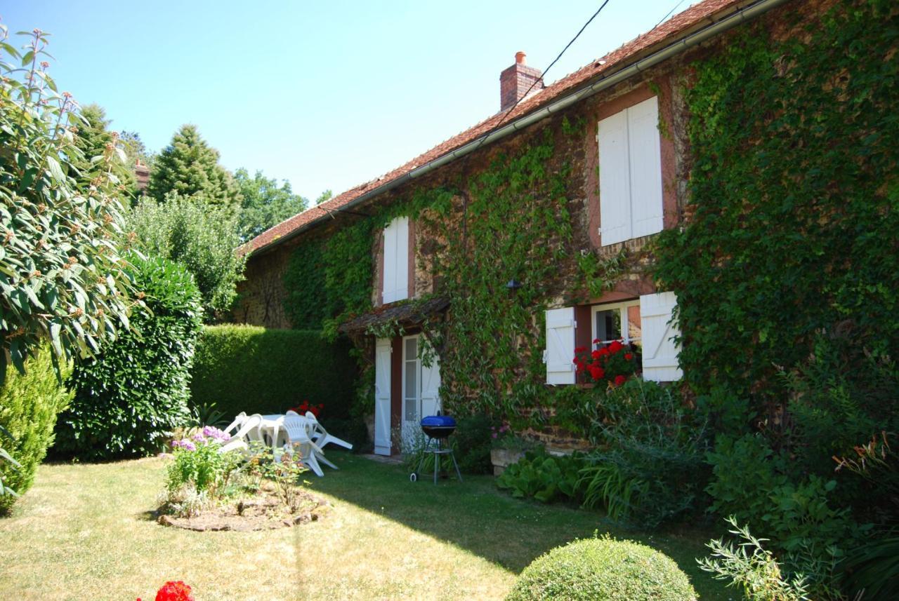 Gite Les Glycines Diges Exterior photo